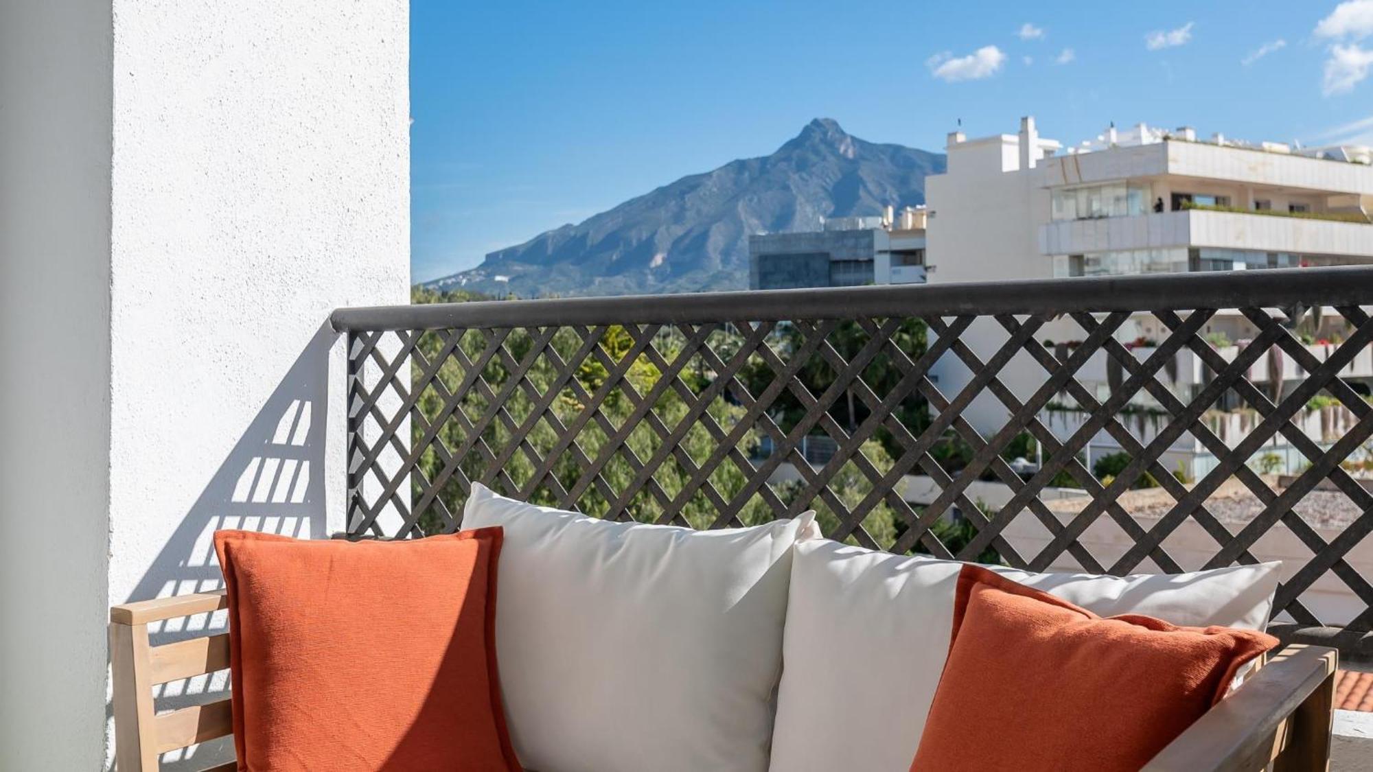 Puerto Banus Serenity Retreat
